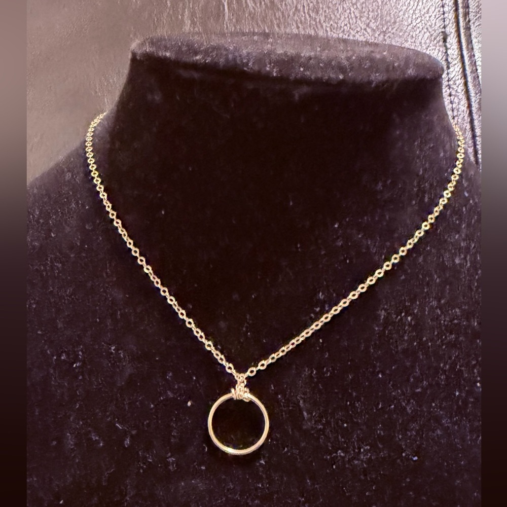 Dainty Full Circle Gold Pendant Necklace